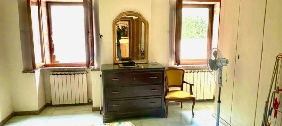 5 rooms Apartment in Siena, Italy No. 68712 5