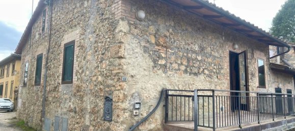 5 rooms Apartment in Siena, Italy No. 68712 19