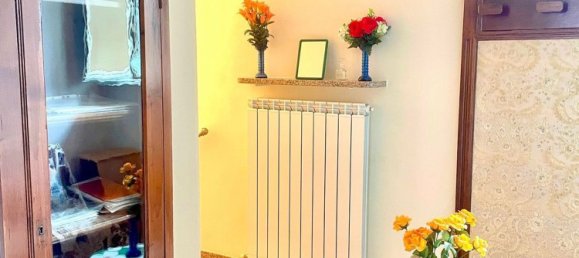 5 rooms Apartment in Siena, Italy No. 68712 4