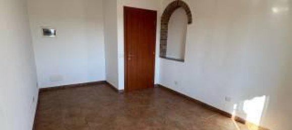 Casa de 5 divisões em Alessandria, Italy N.º 39834 9