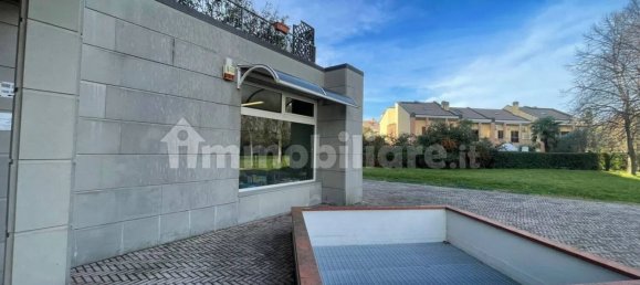 1 room Commercial property in Zola Predosa, Italy No. 370509 4