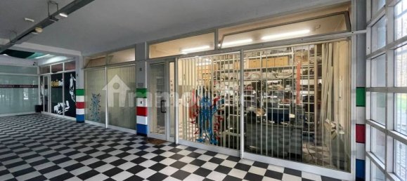1 room Commercial property in Zola Predosa, Italy No. 370509 2