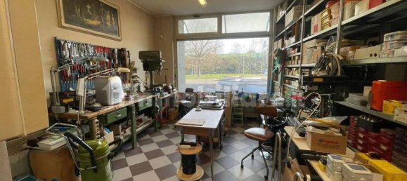 1 room Commercial property in Zola Predosa, Italy No. 370509 7