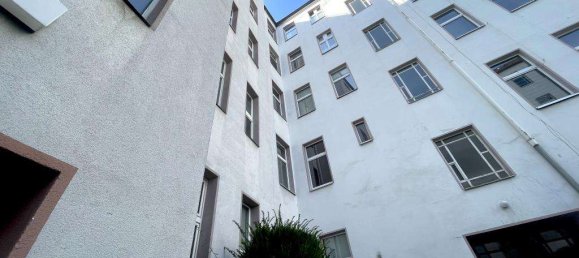 2 rooms Apartment in Wilmersdorf, Germany No. 233073 3