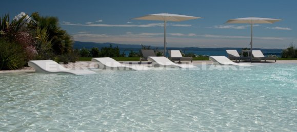 5 bedrooms Apartment in Padenghe sul Garda, Italy No. 162134 11