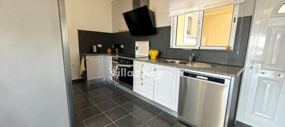 4 bedrooms House in Lagoa, Portugal No. 104060 8