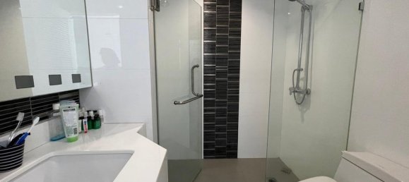 3 bedrooms Condo in Bangkok, Thailand No. 24968 19