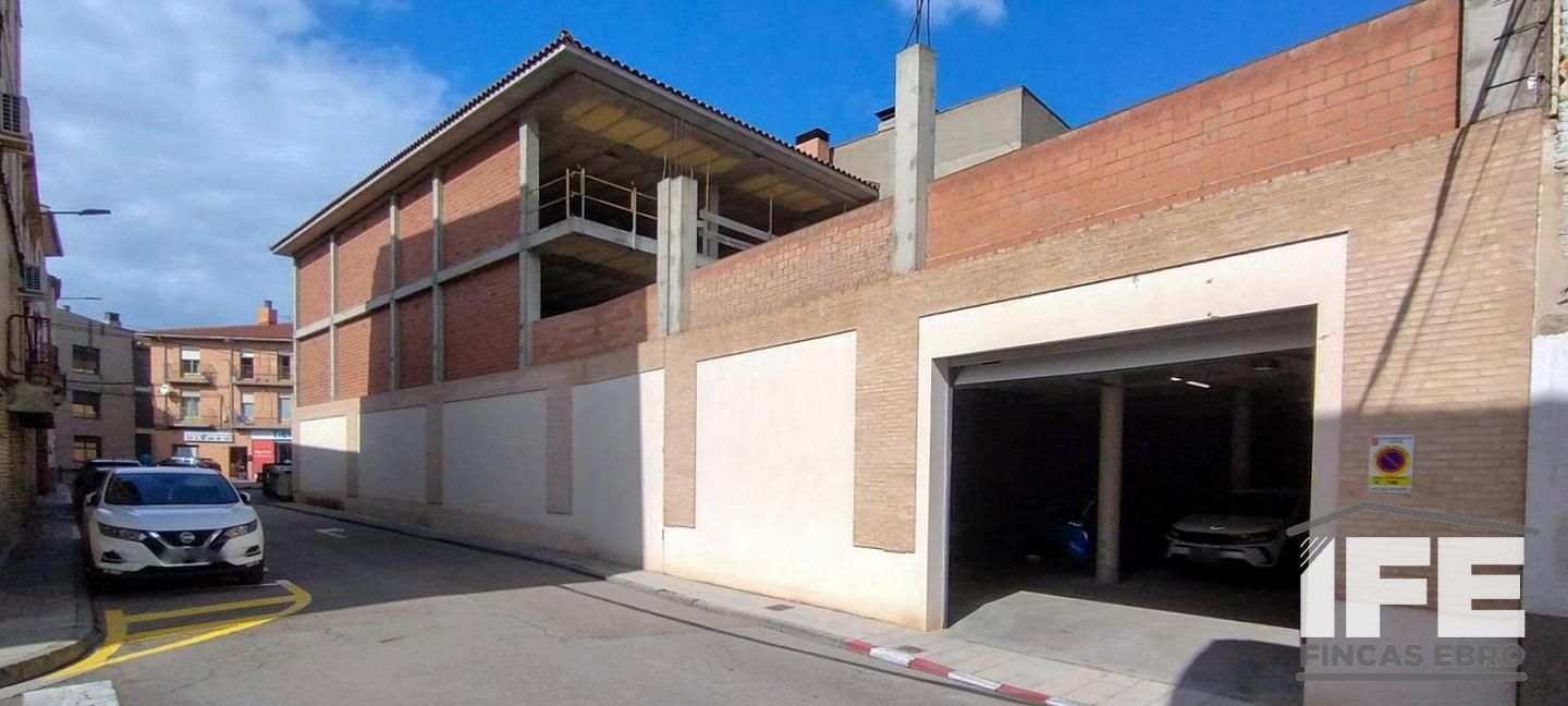 700m² Land in Alagon, Spain No. 182443