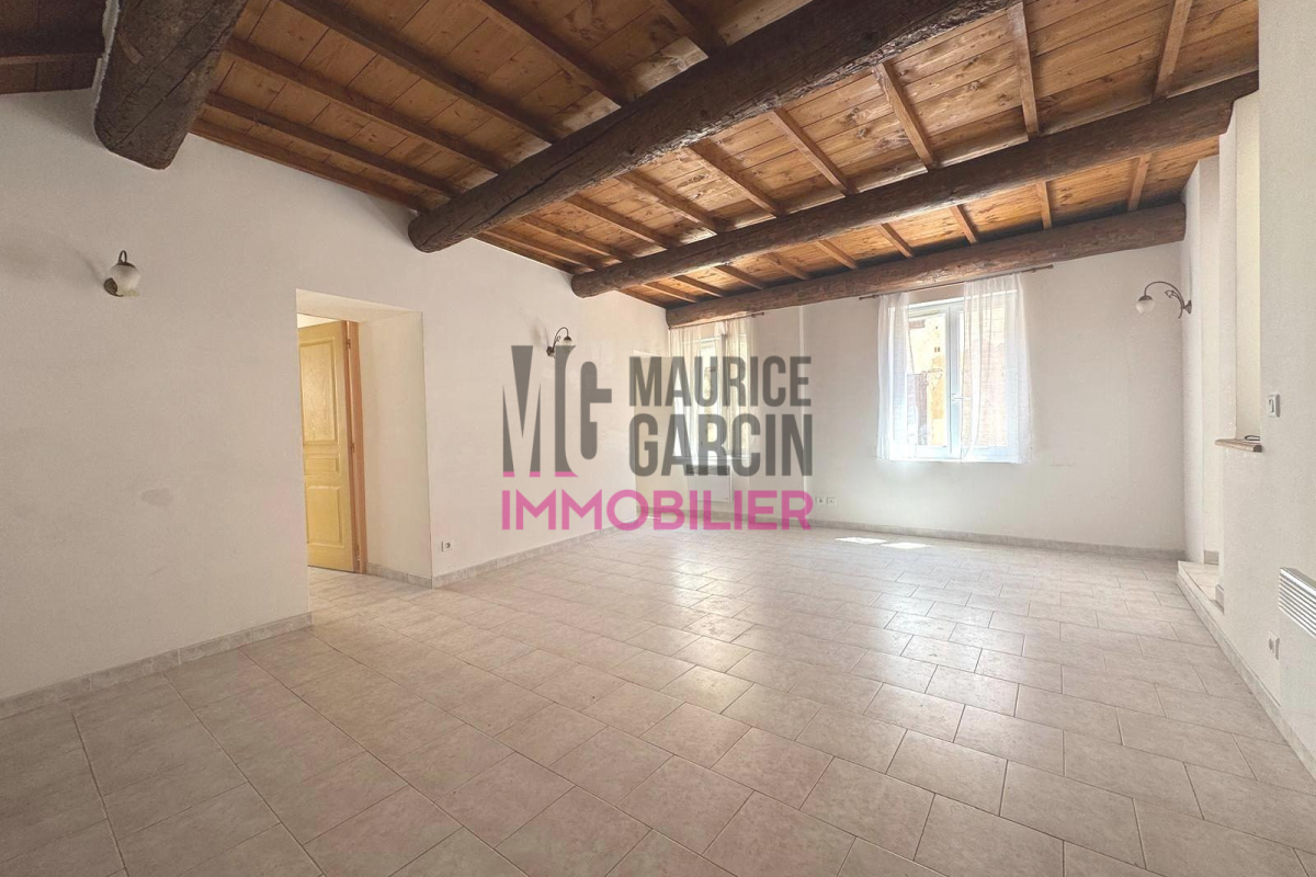 3 rooms Apartment in Cavaillon, France No. 285627