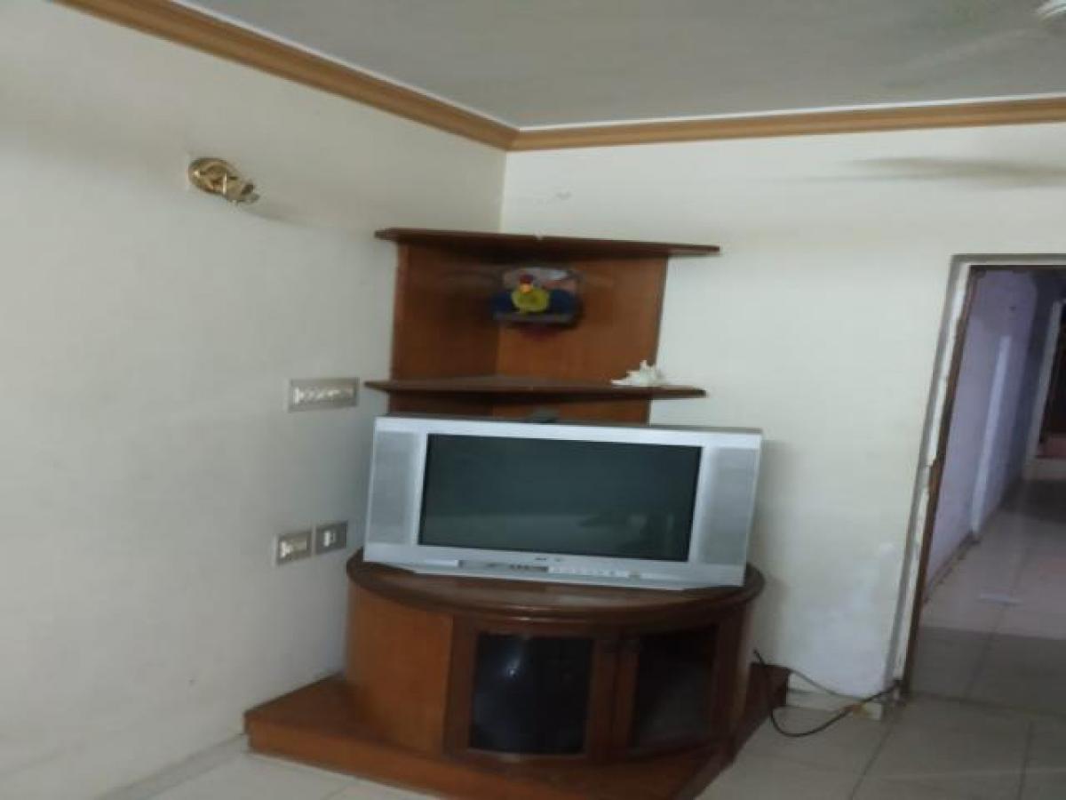 3 bedrooms House in Amdavad, India No. 27544