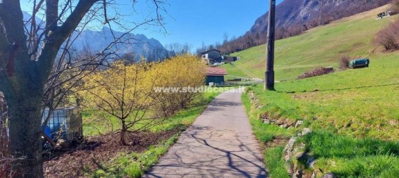 Casa de 6 habitaciónes en Parre, Italy No. 8471 51