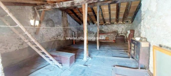 Casa de 6 habitaciónes en Parre, Italy No. 8471 15