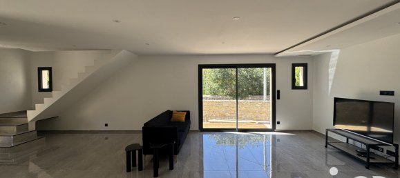 4 bedrooms House in Gard, France No. 361189 13