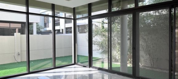 3 Schlafzimmer Stadthaus in DAMAC Hills (Akoya by DAMAC), UAE, Nr. 109293 11