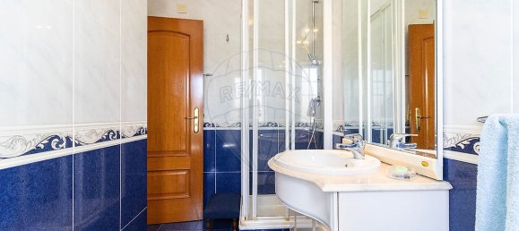 4 Schlafzimmer Haus in Rio de Mouro, Portugal, Nr. 49073 22