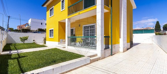 4 Schlafzimmer Haus in Rio de Mouro, Portugal, Nr. 49073 5