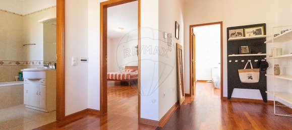 4 Schlafzimmer Haus in Rio de Mouro, Portugal, Nr. 49073 23