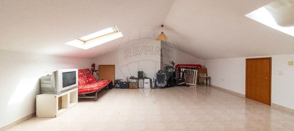 4 Schlafzimmer Haus in Rio de Mouro, Portugal, Nr. 49073 46