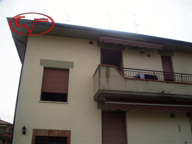 5 rooms Apartment in Bucine, Italy No. 231026