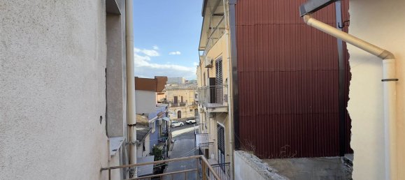 4 rooms House in Scordia, Italy No. 263916 5
