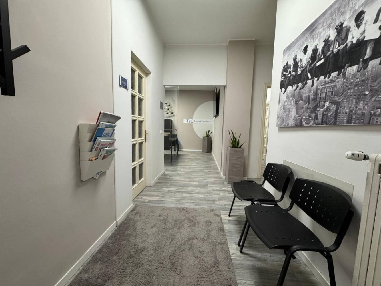 5 rooms Apartment in Penne, Italy No. 256512