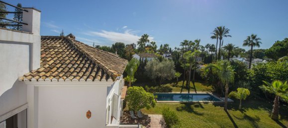 3 bedrooms House in Marbella, Spain No. 117175 3