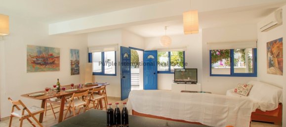 5 bedrooms Villa in Paralimni, Cyprus No. 948 10