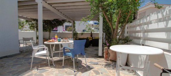 5 bedrooms Villa in Paralimni, Cyprus No. 948 21