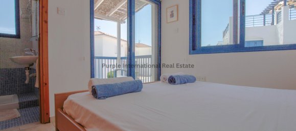 5 bedrooms Villa in Paralimni, Cyprus No. 948 13