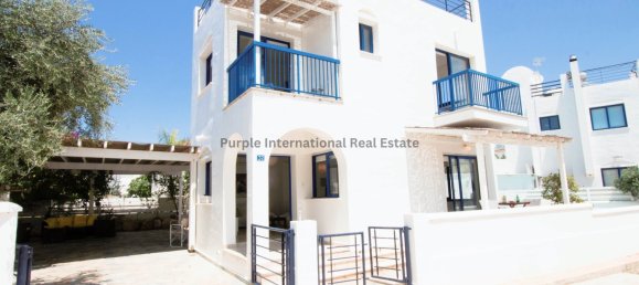 5 bedrooms Villa in Paralimni, Cyprus No. 948 18