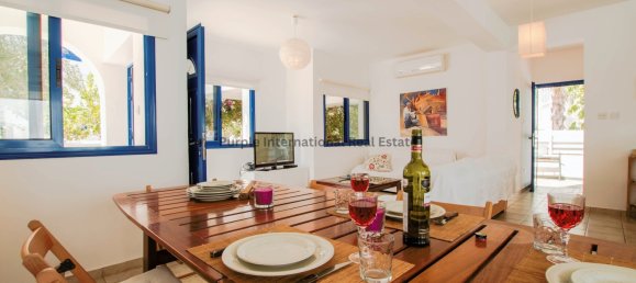 5 bedrooms Villa in Paralimni, Cyprus No. 948 3