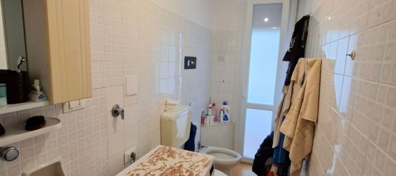 5-salle Appartement à Bologna, Italy No. 126917 17