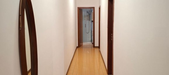 5-salle Appartement à Bologna, Italy No. 126917 16