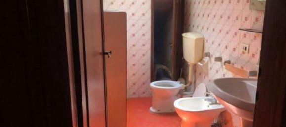 5 rooms Apartment in Camaiore, Italy No. 202844 13