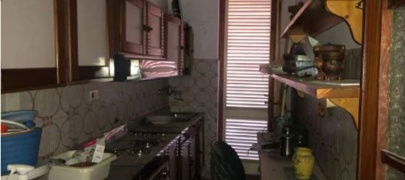 5 rooms Apartment in Camaiore, Italy No. 202844 10