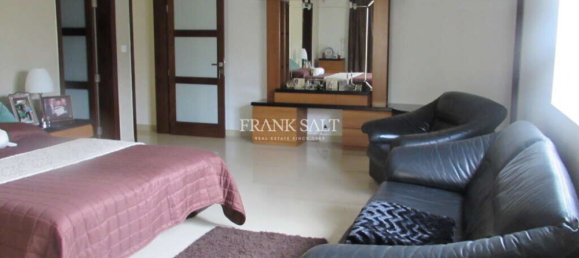 3 bedrooms Bungalow in Naxxar, Malta No. 3798 8