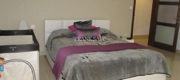 3 bedrooms Bungalow in Naxxar, Malta No. 3798 11