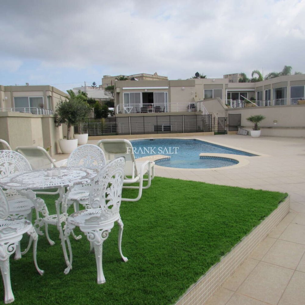3 bedrooms Bungalow in Naxxar, Malta No. 3798