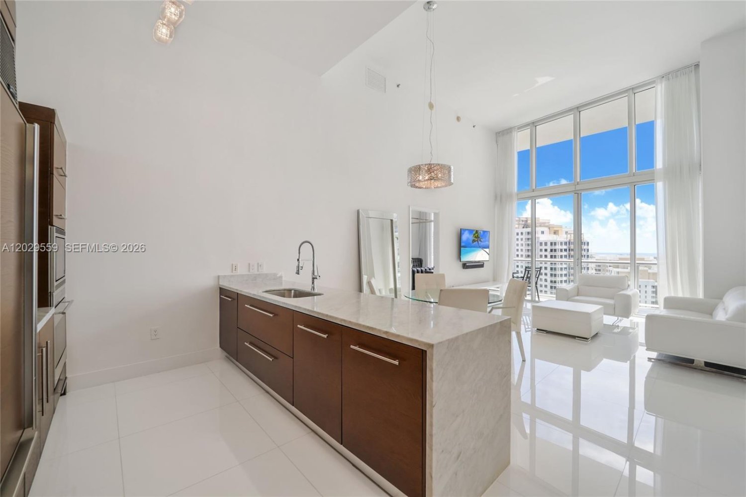 2 dormitorios propiedad comercial en alquiler en Miami, Miami-Dade, Florida, USA № 614927