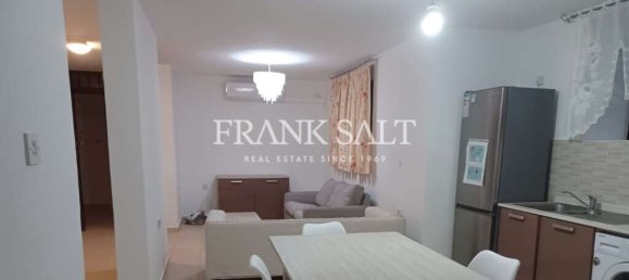 Bungalow de 9 dormitorios en Bahar ic-Caghaq, Malta No. 5073 2