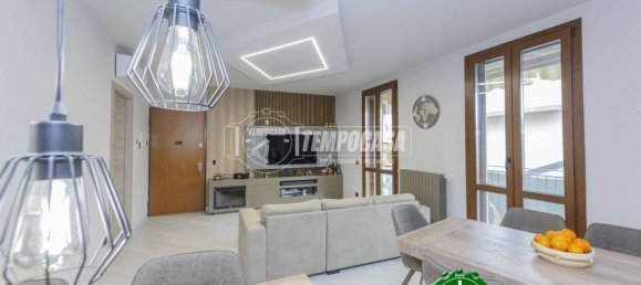 Apartamento de 2 dormitorios en Vidigulfo, Italy No. 139755 4