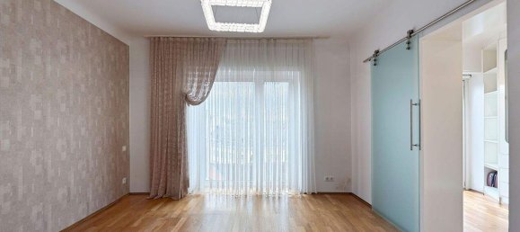 Квартира с 3 комнатами в Мариахильф, Австрия № 239527 8