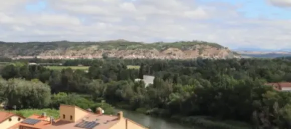 5 Schlafzimmer Doppelhaus in Chartered Community of Navarre, Spain, Nr. 173643 32