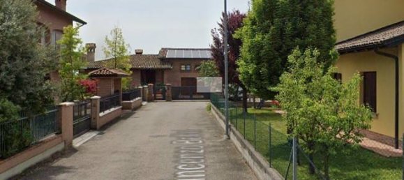 3 bedrooms Apartment in San Prospero, Italy No. 95061 11