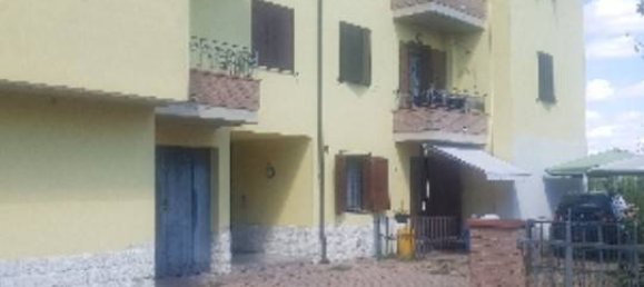 3 bedrooms Apartment in San Prospero, Italy No. 95061 2