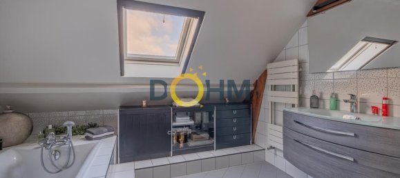 2 Schlafzimmer Haus in La Motte-Servolex, France, Nr. 240514 16