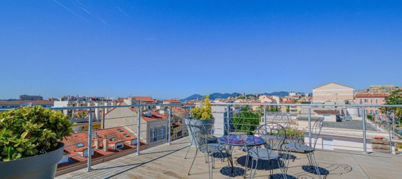 2 غرف نوم منزل ذو طابقين في Cannes, France رقم 298383 9