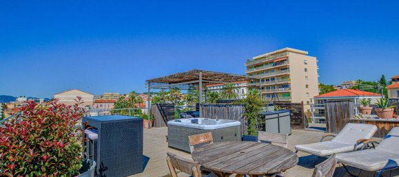 2 غرف نوم منزل ذو طابقين في Cannes, France رقم 298383 10