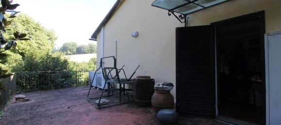 5 rooms Apartment in Reggello, Italy No. 21630 22
