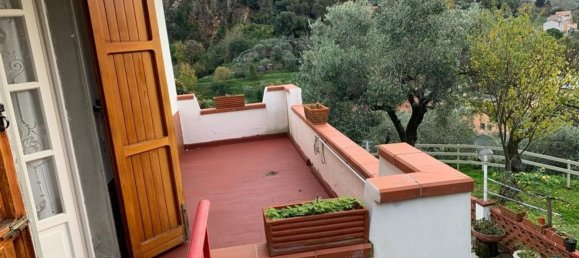 4 rooms House in Arcola, Italy No. 131480 11